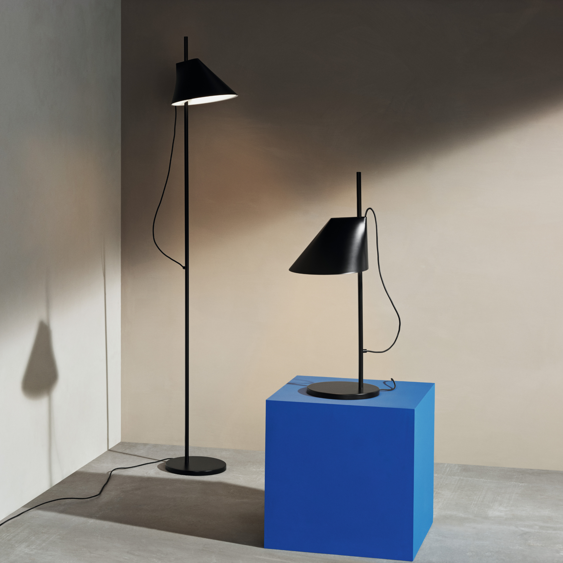 Yuh Table Lamp
